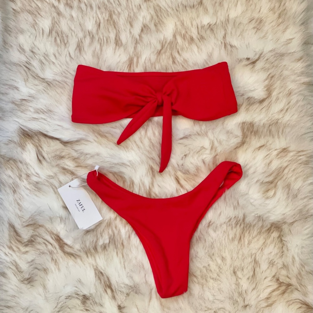 NWT Women's Zaful Cheeky Red Bikini Bandeau Top Size Small